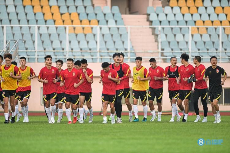在此次曝光的预告中，猩、狼、鳄全部基因突变成为巨兽，大举肆虐城市掀起狂暴浩劫，末日浩劫缘起进一步揭开神秘面纱